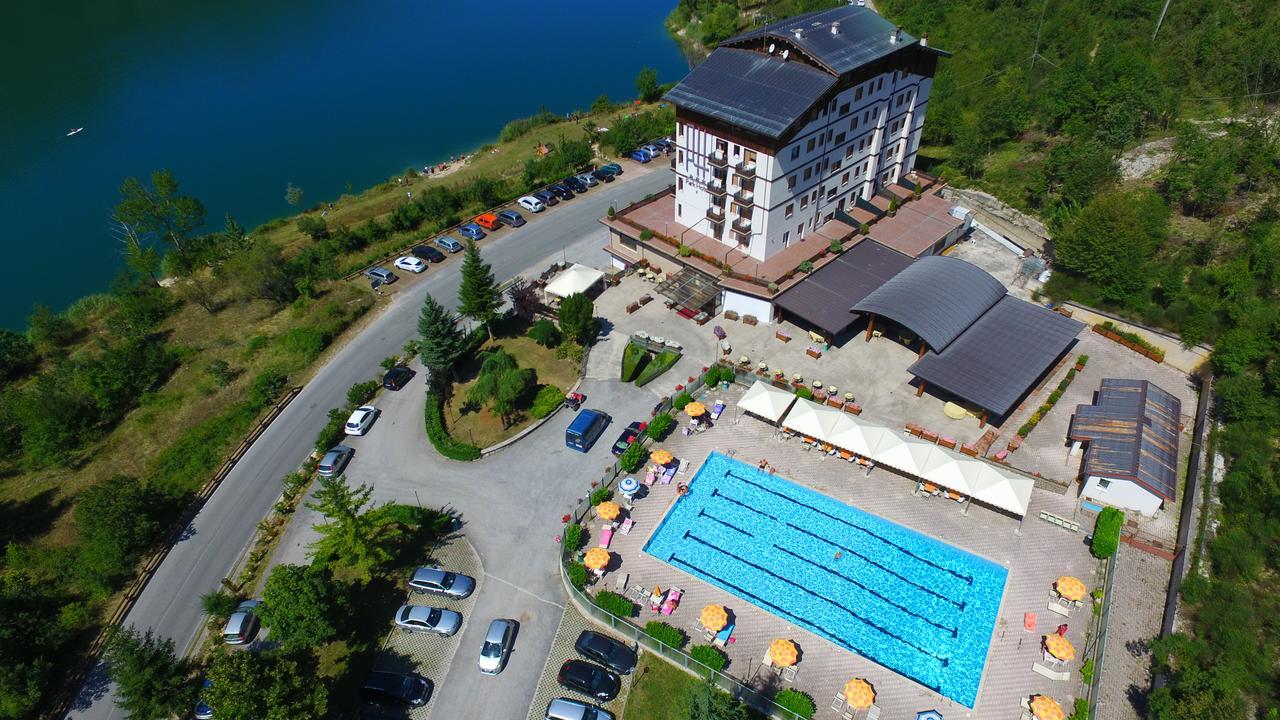 Park Hotel Scanno Luaran gambar